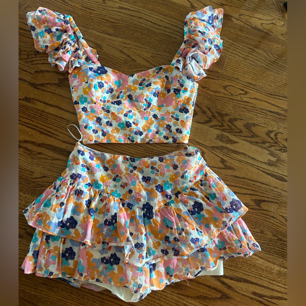 Amanda Uprichard Mackey Floral Set